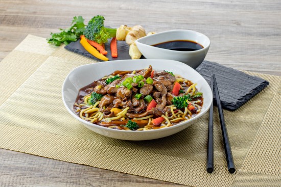 Sesame Chicken with Noodles | Sadia Singapore